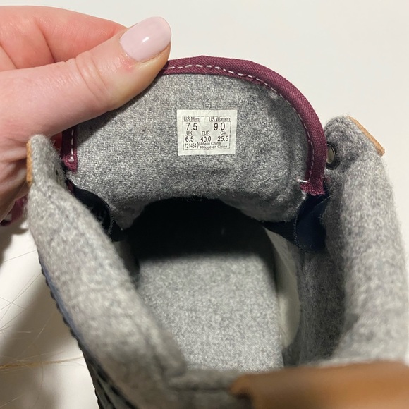 Vans Limited Edition Sk8-Hi Shoes - Picture 8 of 8